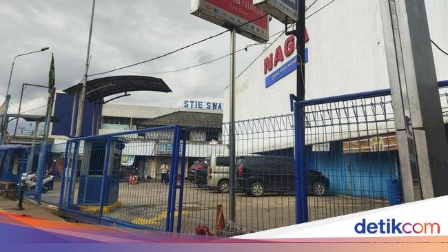 7 Supermarket Jadul di Jakarta yang Masih Bertahan hingga Kini